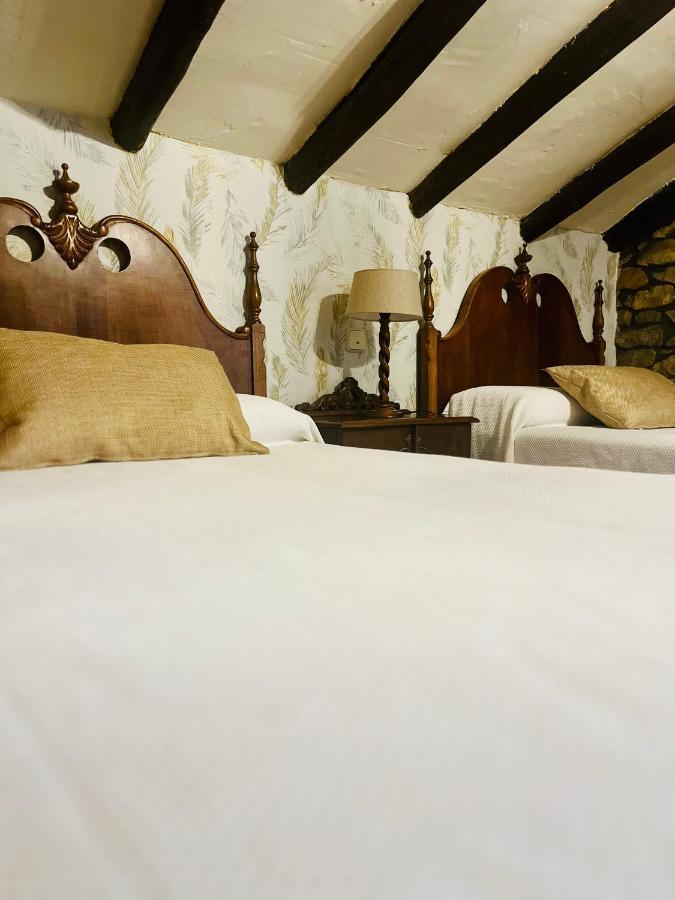 Apartamentos Nel I Santillana del Mar Bagian luar foto