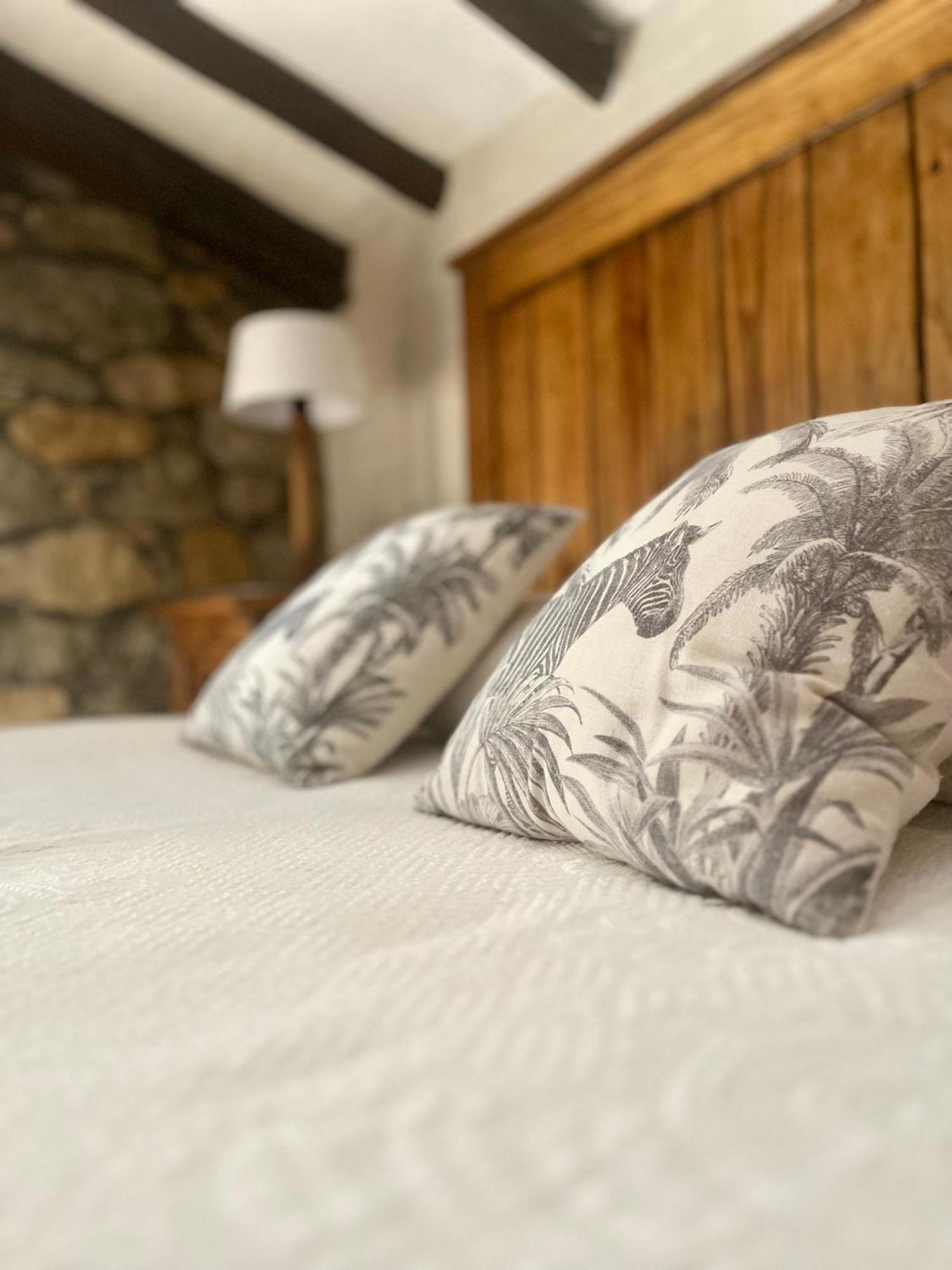Apartamentos Nel I Santillana del Mar Bagian luar foto